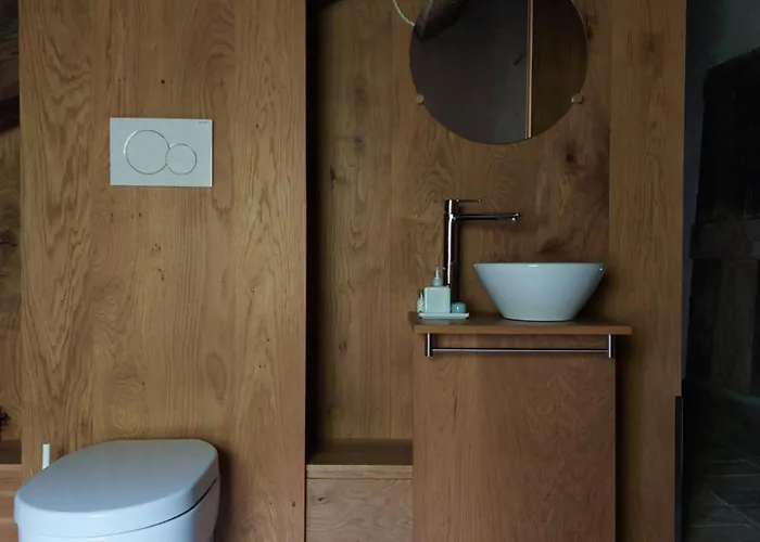 Rocca Castrignano Gospodarstwo agroturystyczne *